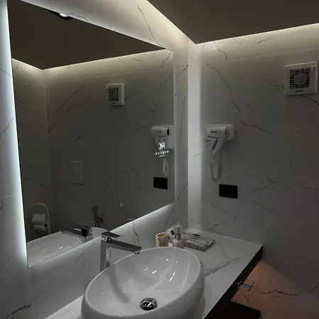 Xhasen Hotel&café *